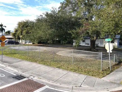 Commercial Land Near Dania Pointe