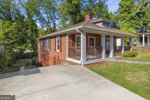 Craftsman Single-Family Home