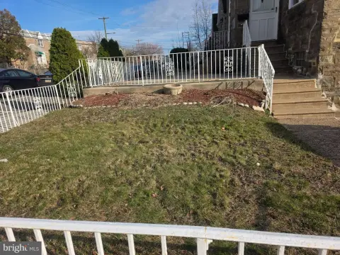 Philadelphia Multifamily Property with Garages