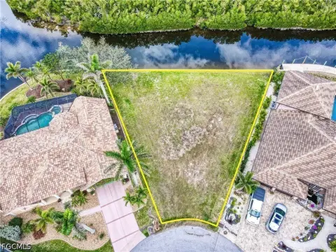 Waterfront Residential Lot with Boat Access