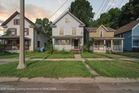 Income-Generating Triplex in Lansing, MI