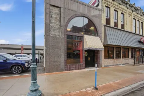 Three-Story Restaurant Building