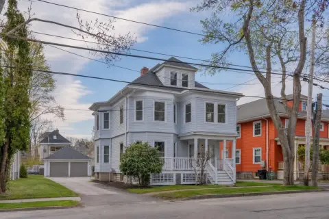 Victorian Multifamily Near USM Campuses