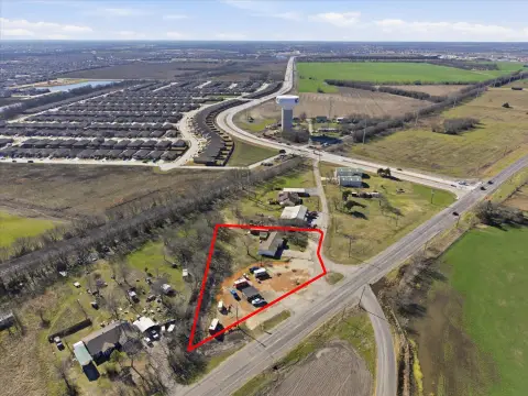 High-Visibility Highway Commercial Land
