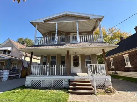Duplex with 5-Car Garage