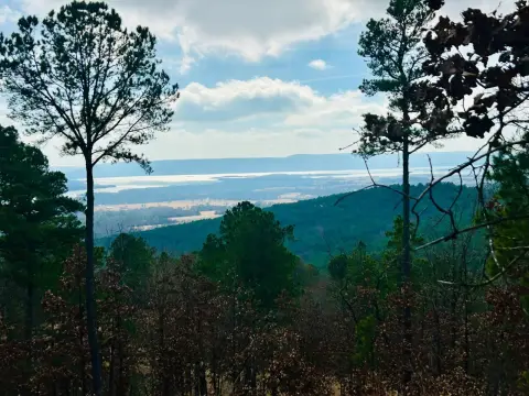 Land with Lake Views