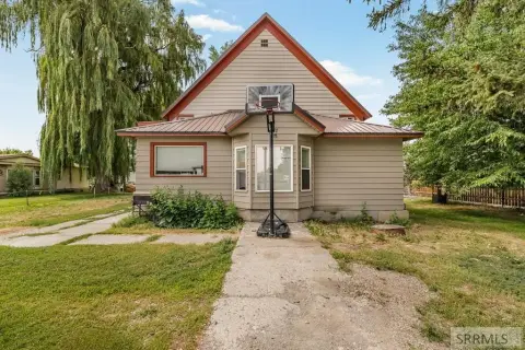 Fourplex with Off-Street Parking