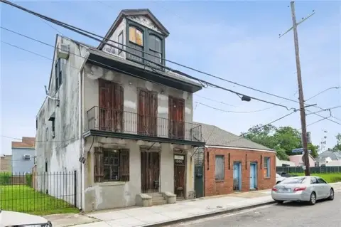 Historic Duplex Restoration Opportunity