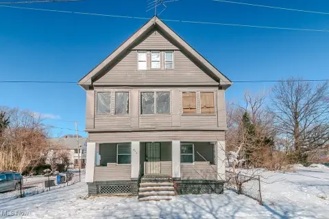 Cash-Flowing Duplex in Cleveland, OH