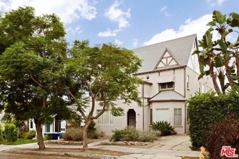 Tudor Duplex