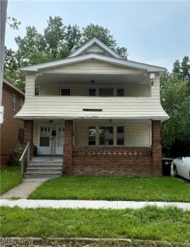 Updated Duplex with Five Bedrooms