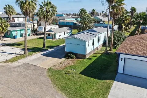 Port Aransas Commercial Live/Work Opportunity