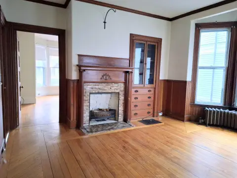 Triplex with On-Site Laundry