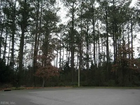 Hampton Waterfront Estate Size Lot