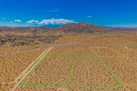 Joshua Tree Land with Views