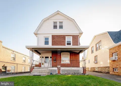 Mixed-Use Property in Philadelphia