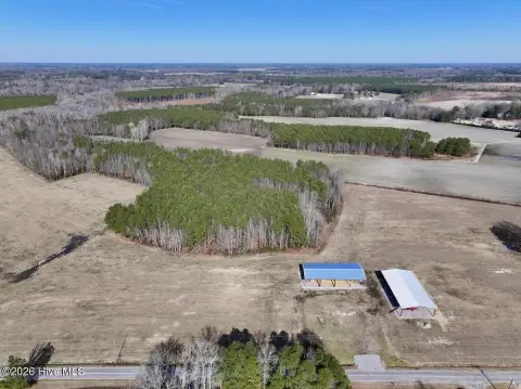 Tyner, NC Farmland with Shelters