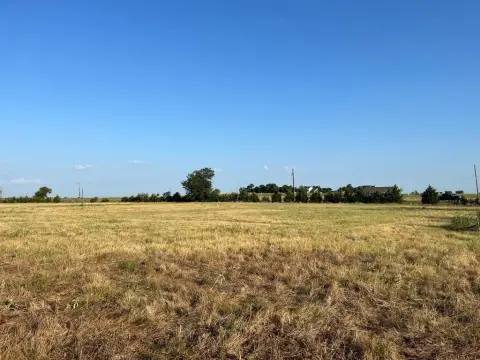Sanger, TX Land Near Lake