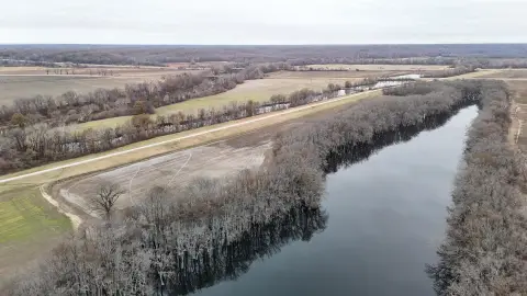 Waterfront Hunting and Fishing Land