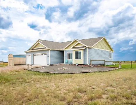 Cheyenne Ranch Home with Acreage