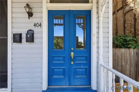 Church Hill Duplex with Off-Street Parking