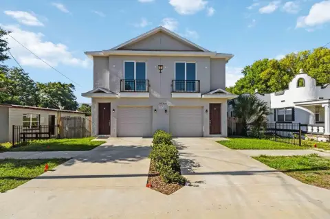 Duplex with Fenced Yards