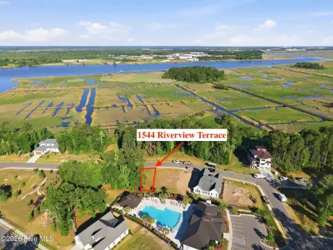 Waterfront Community Homesite with Boat Slip