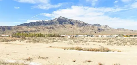 Pahrump Land with Mountain Views