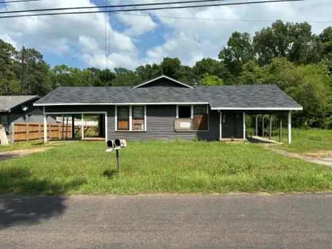 Renovation-Ready Duplex Property