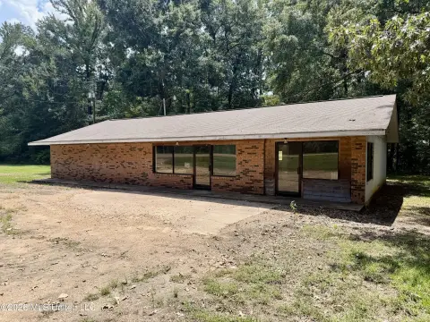 Multi-Use Storefront Building