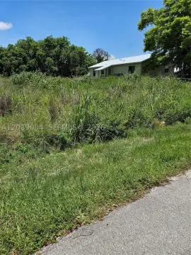 Vacant Residential Lot for New Build