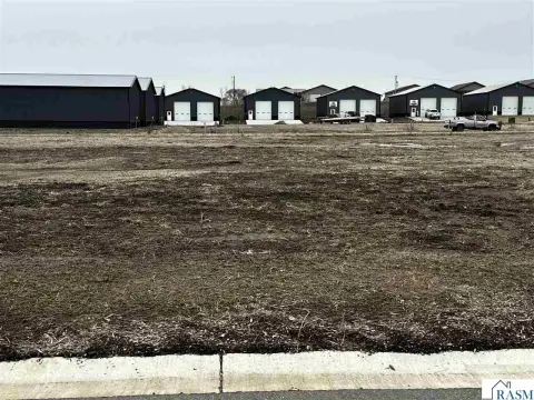 Residential-Size Commercial Lot