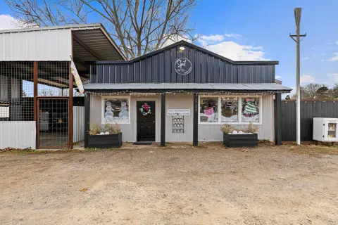 Harleton Commercial Opportunity