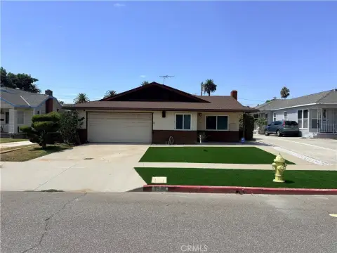 Renovated Triplex with Garages