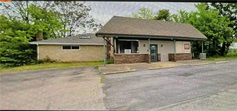 Unique Multi-Level Office Building