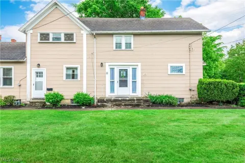 Updated Duplex on Corner Lot