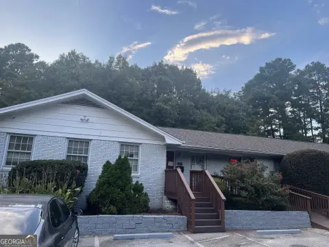 Freestanding Office Space in Snellville