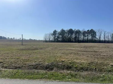 Interstate-Adjacent Commercial Land