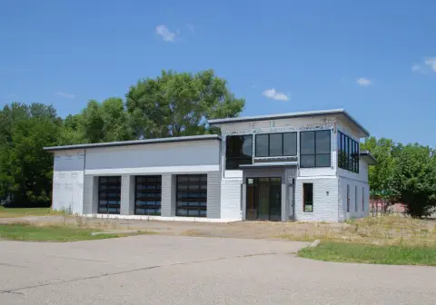Flex Space with Overhead Doors