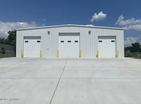 New Lafayette Warehouse For Lease
