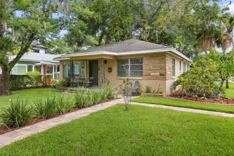 Residential Income Duplex Cottage