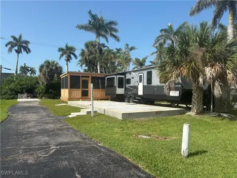 Land Near Bunche Beach