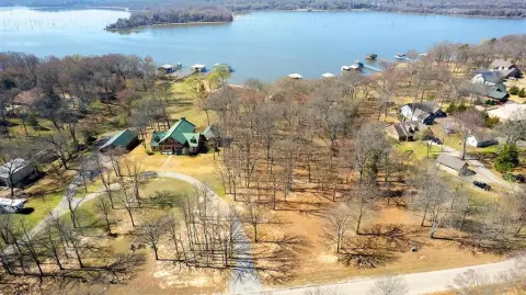 Waterfront Lot in Northshores, Emory