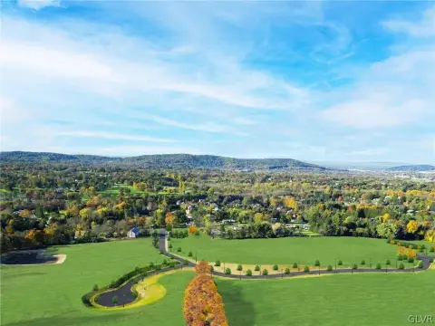 Land in Saucon Overlook