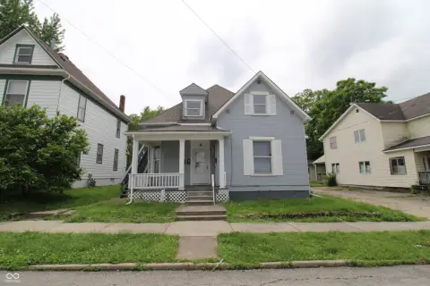Updated Triplex in Downtown Muncie