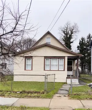 Duplex with Newer Roof