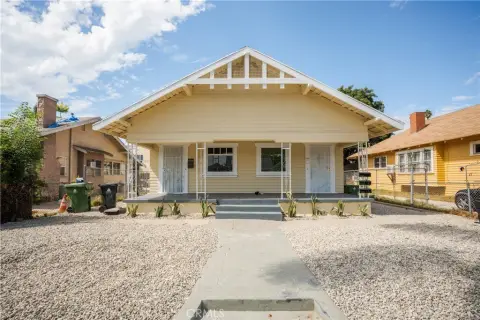 Renovated Quadruplex Near USC
