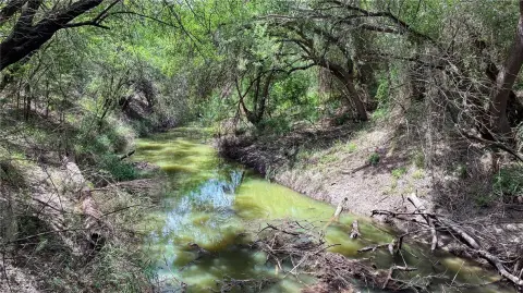 Frio River Waterfront Land