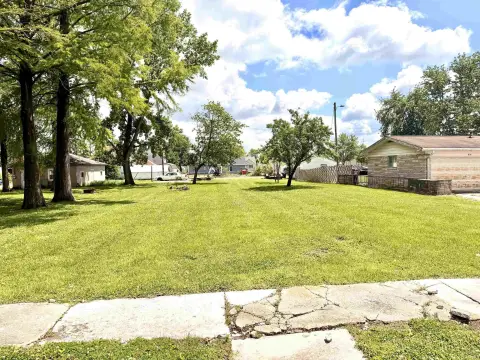 Buildable Lot in Bedford, Indiana