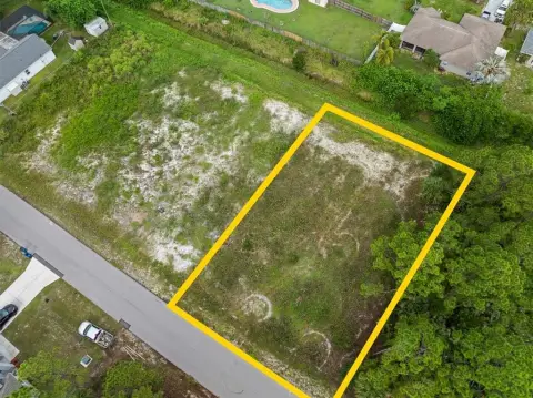 Residential Land in Palm Bay